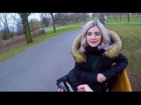 ❤️ Înghite sperma fierbinte a unui străin pentru bani - muie în parc de Eva Elfie ❌ at us ❌